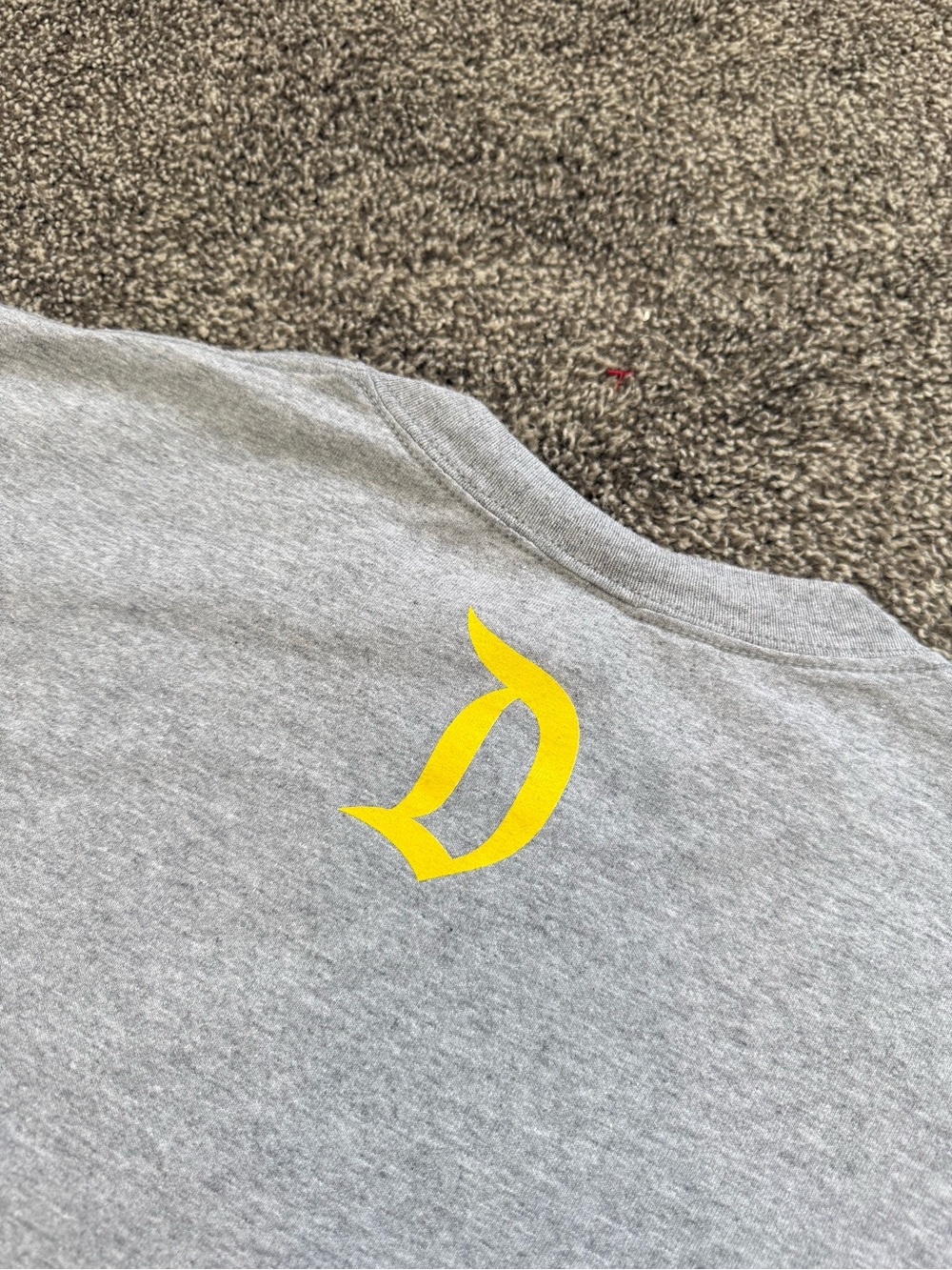 Disneyland T-shirt - Picture 6 of 8